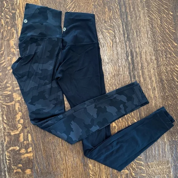 2 Lululemon Align High-Rise Pant 28", size 2: black and black camo - Picture 3 of 3